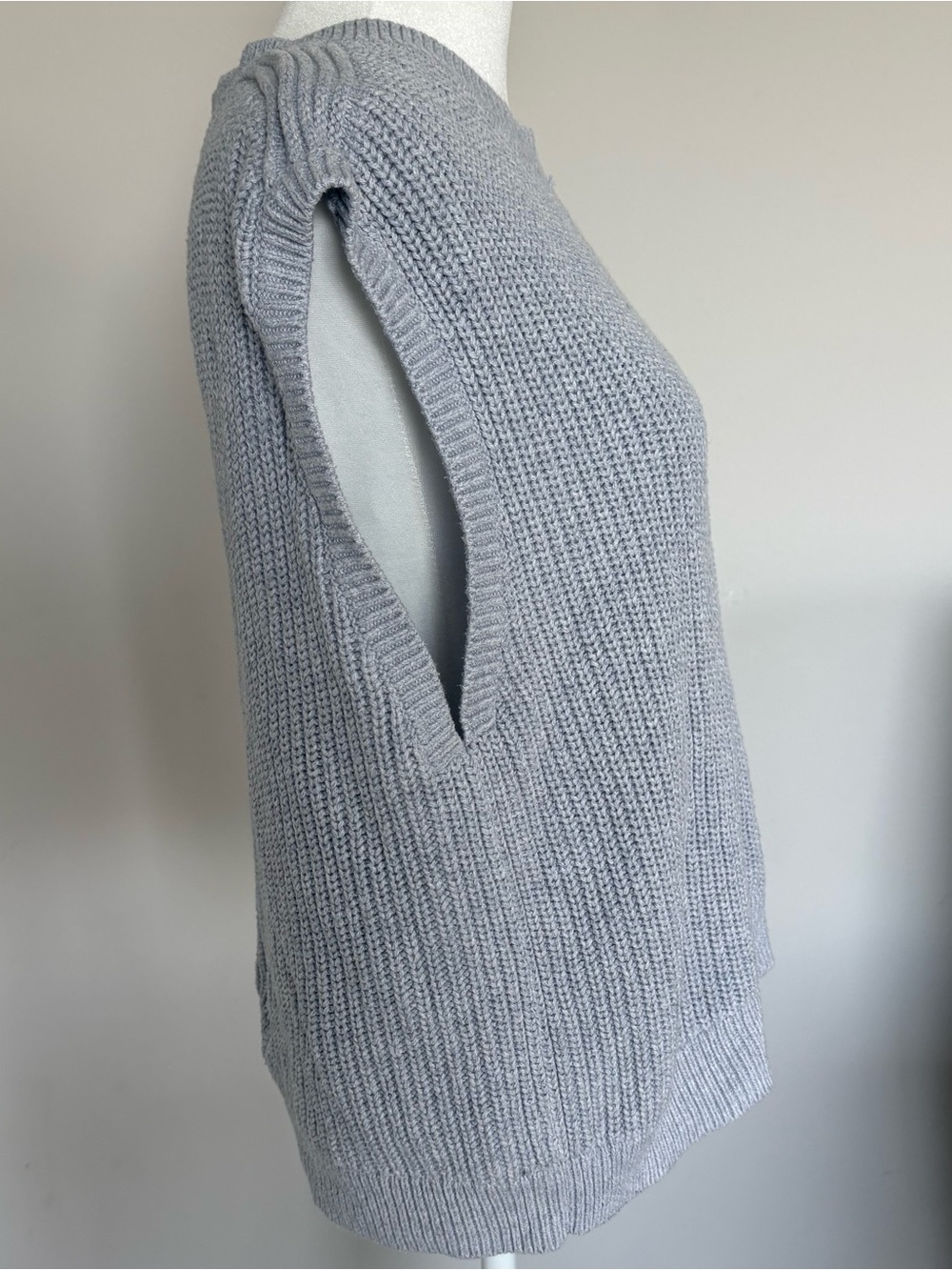 Abercrombie & Fitch Light Gray Classic Ribbed Knit Vest Sleeveless Top Large - Picture 3 of 10